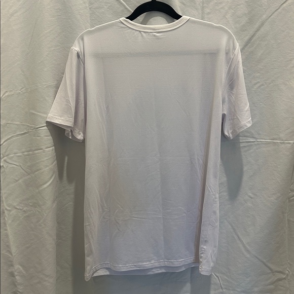 🤍 NWOT BTS-V Graphic White T-Shirt Stretchy Boys Band K-Pop Unisex Men’s Size L - Picture 6 of 7
